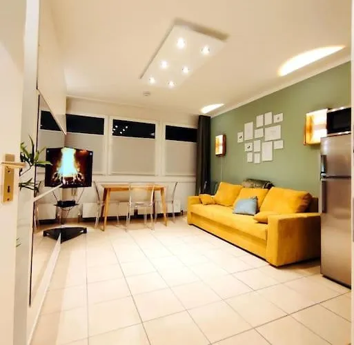 Altstadt Zentral, Tiefgarage Kostenfrei, Cozy 公寓 *